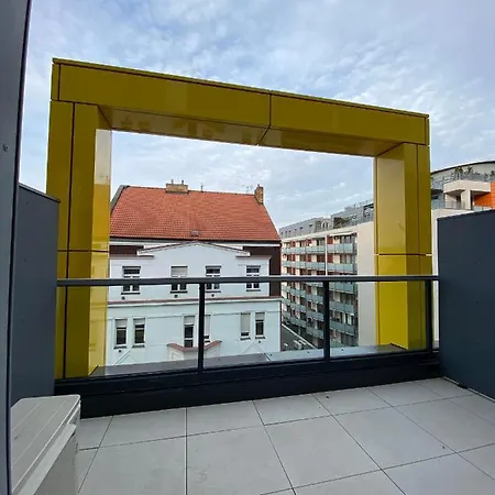 David O2 Arena 아파트